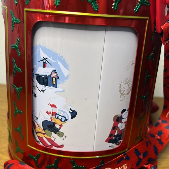 Disney Holiday 2022 Musical popcorn bucket - Picture 4 of 7